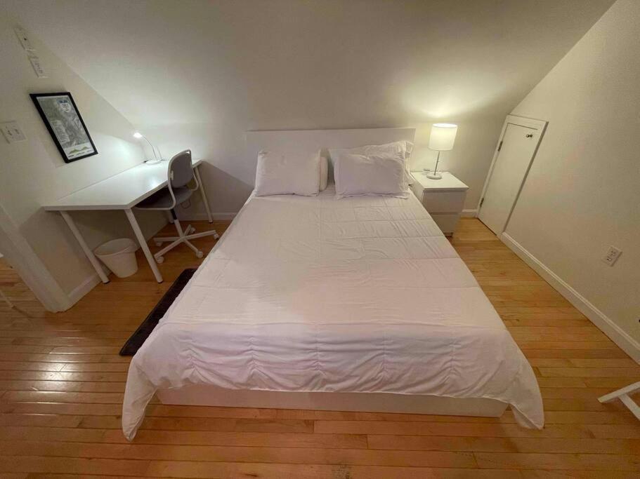 Cozy Condo With All Perks & Parking Close To Encore Casino Everett Экстерьер фото